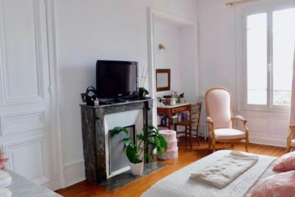 Bel Appartement Haussmannien El Havre Exterior foto