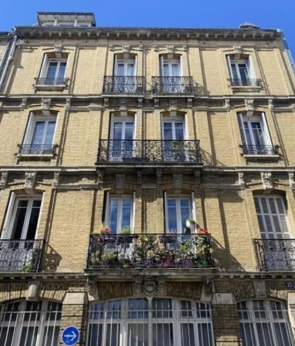 Bel Appartement Haussmannien El Havre Exterior foto